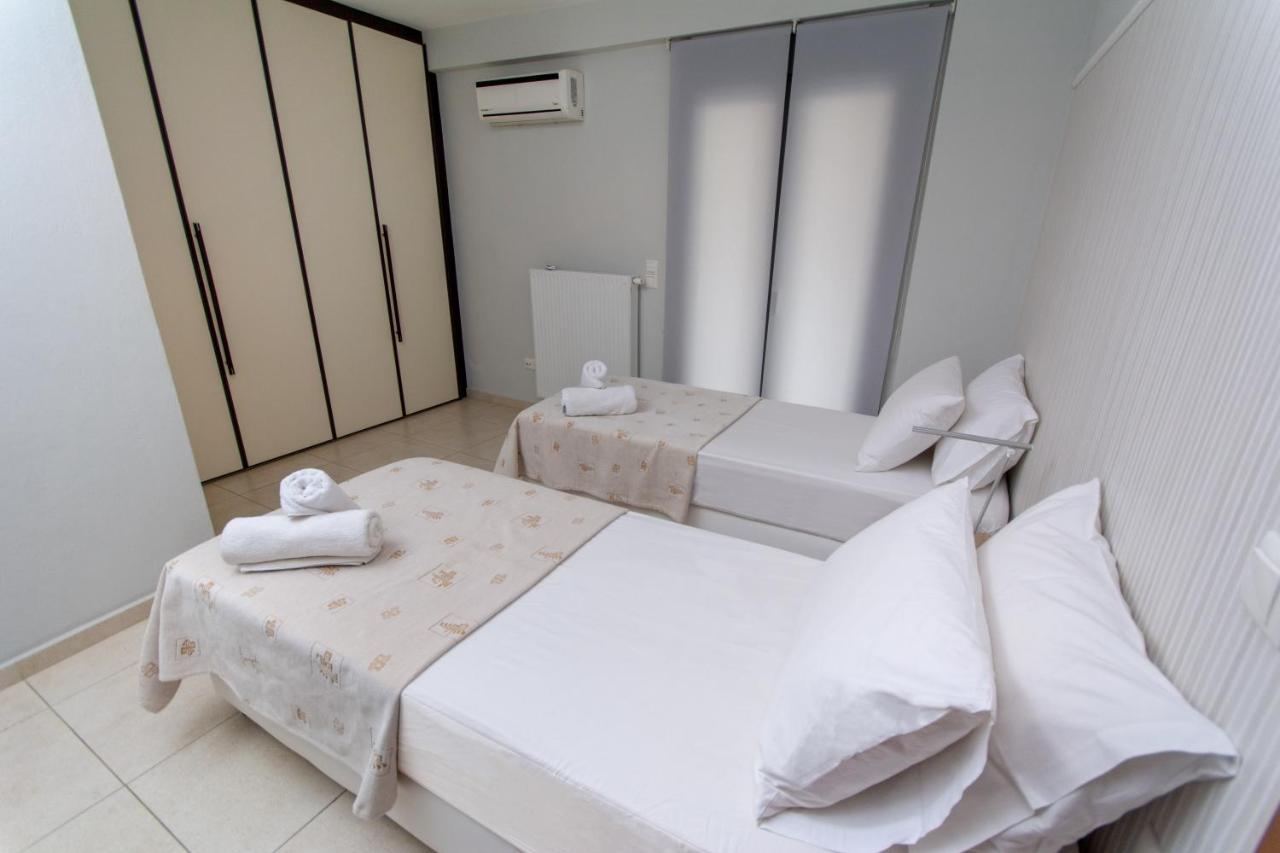 Spacious Fully Equipped 3Bd 2Bath Apt In The Heart Of City With Balconies Ac And Fast Wifi #2 كاندية المظهر الخارجي الصورة